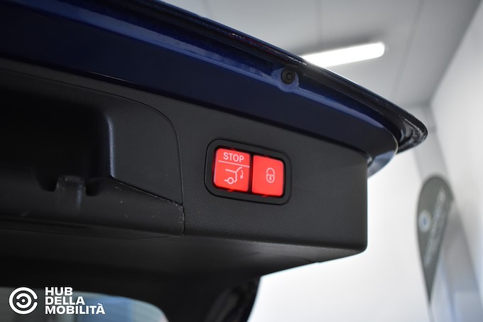 MERCEDES-BENZ GLC 300 e 4Matic EQ-Power Business Extra